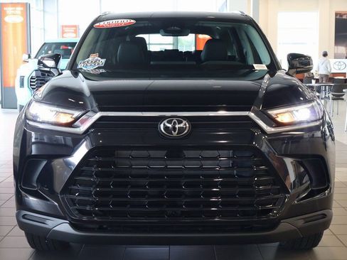 Used 2026 Toyota Grand Highlander AWD Hybrid image 2