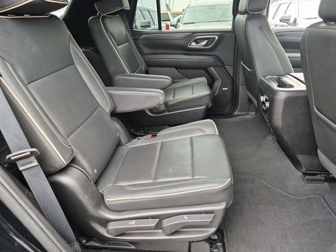 Used 2024 GMC Yukon SLT AWD/4WD image 20