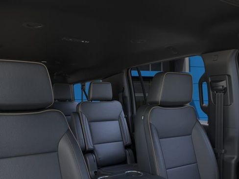 New 2025 Chevrolet Suburban Premier image 24