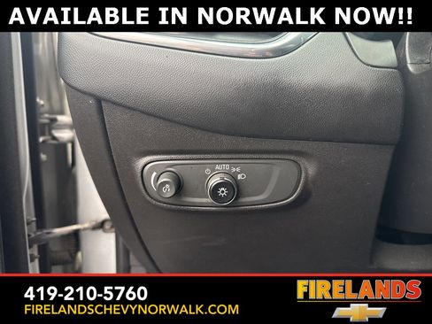 Certified 2019 Chevrolet Equinox LT w/ Driver Convenience Package image 12