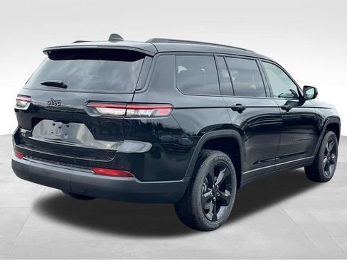 New 2025 Jeep Grand Cherokee L Altitude image 7