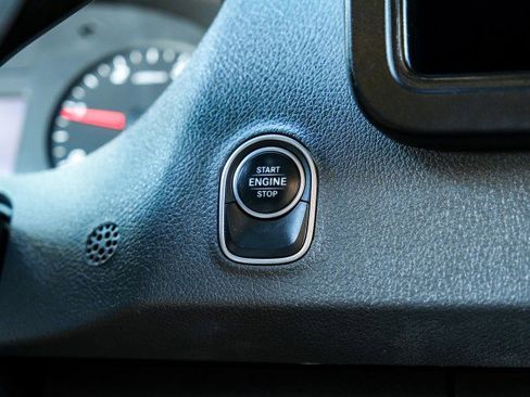 Used 2020 Mercedes-Benz Sprinter 2500 image 19