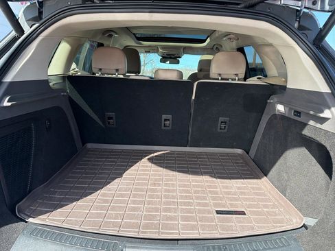 Used 2022 Lincoln Corsair Standard AWD w/ Premium Package image 9