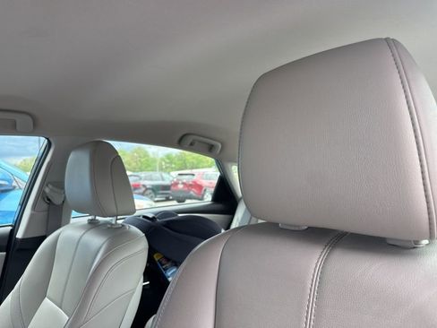 Used 2017 Toyota Avalon XLE w/ Carpet Mat Package image 14