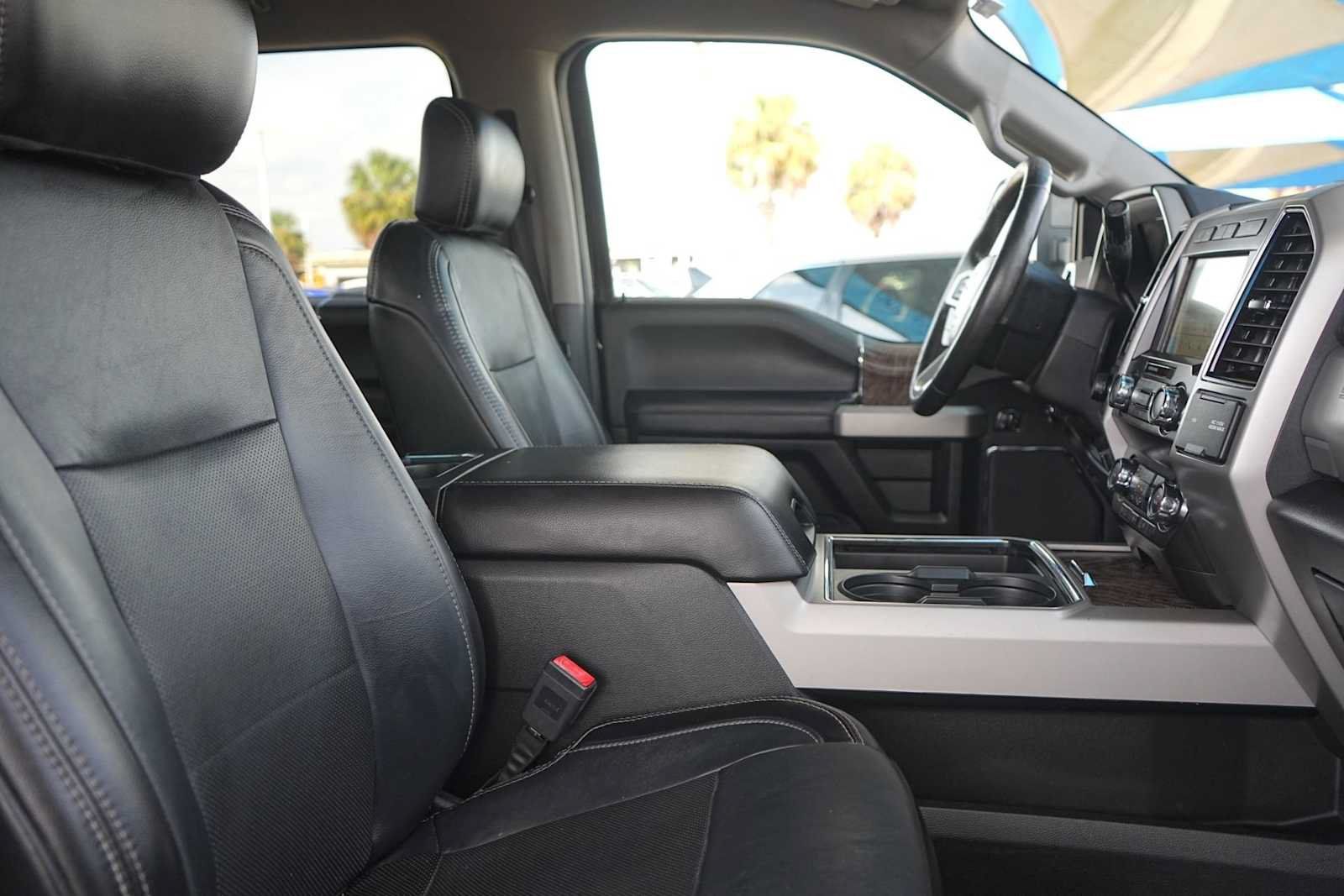 Used 2019 Ford F250 Lariat w/ Lariat Ultimate Package AWD/4WD image 15