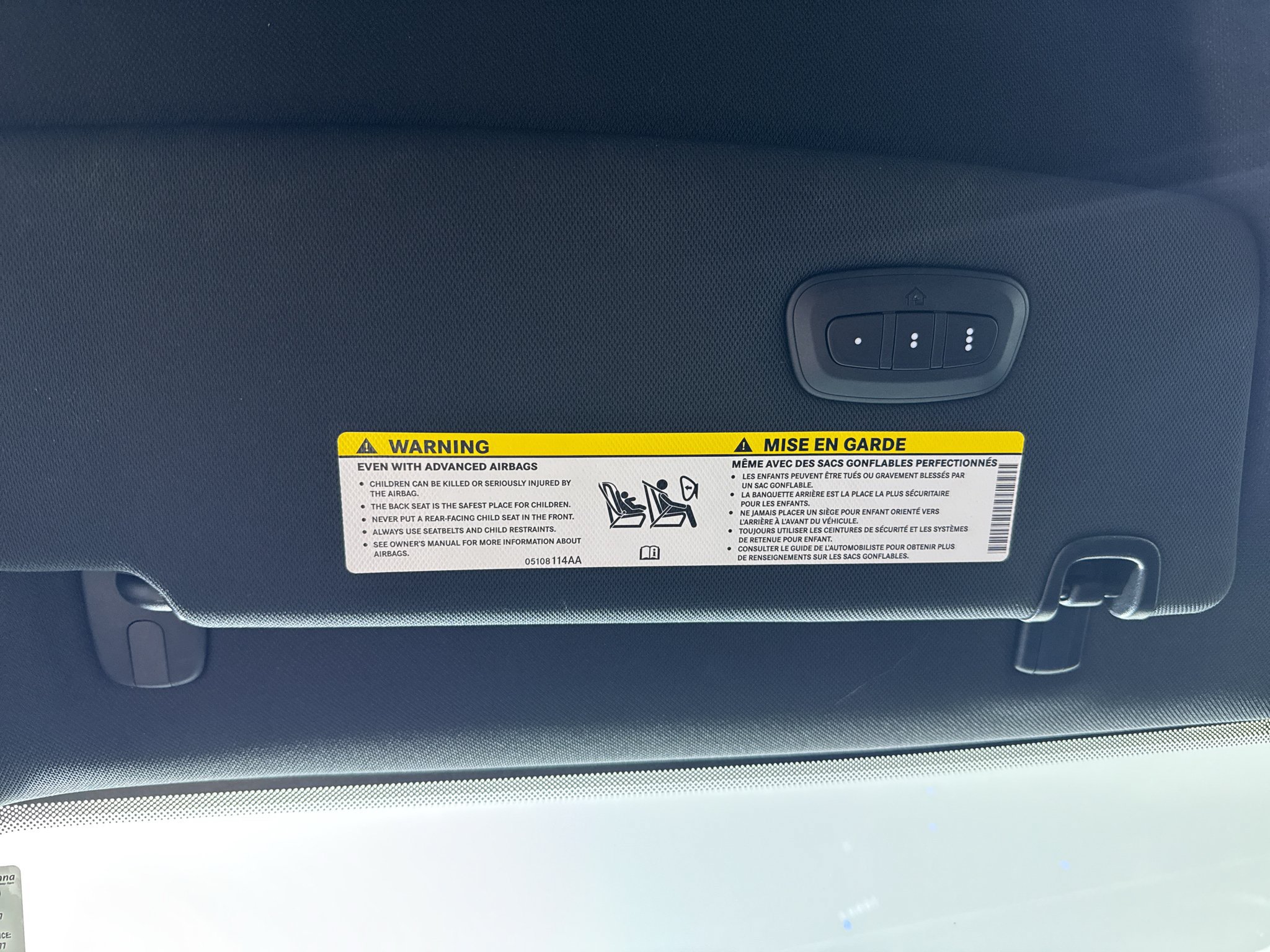 Used 2025 Chrysler Pacifica Select FWD image 31