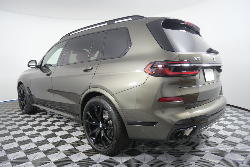 Certified 2027 BMW X7 xDrive40i AWD/4WD image 6