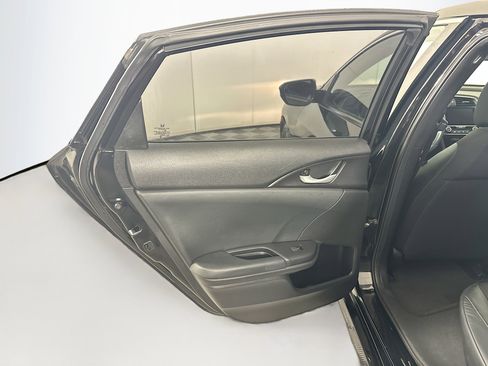 Used 2019 Honda Civic Sport image 24