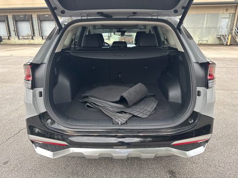Used 2023 Kia Sportage SX image 18