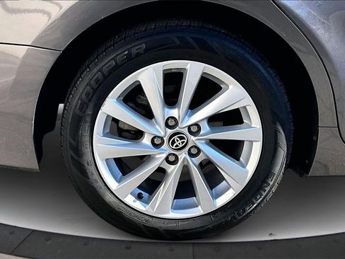 Used 2023 Toyota Camry LE image 32