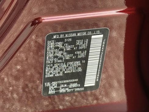 Certified 2025 Nissan Armada Platinum Reserve AWD/4WD image 36