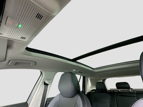 New 2026 Volkswagen Tiguan SE image 20