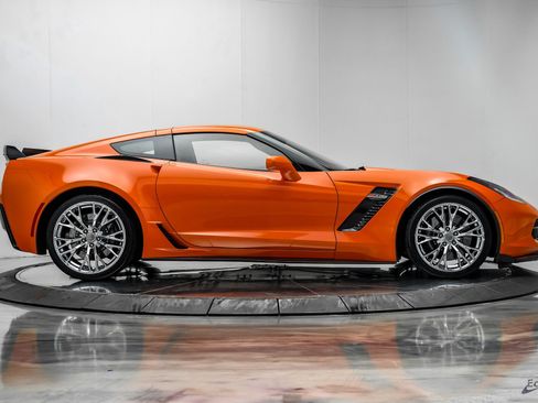 Used 2019 Chevrolet Corvette Z06 RWD image 25