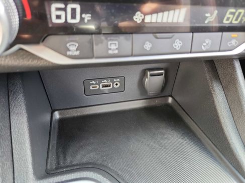 Used 2023 Nissan Sentra SR w/ Midnight Edition Package FWD image 23