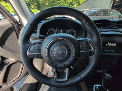 Certified 2021 Jeep Renegade Limited image 22