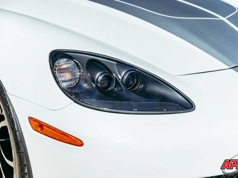Used 2013 Chevrolet Corvette Z06 w/ 3LZ Preferred Equipment Group RWD image 49