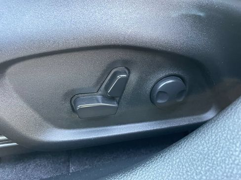 Used 2024 Jeep Compass Limited w/ Sun and Sound Group AWD/4WD image 22