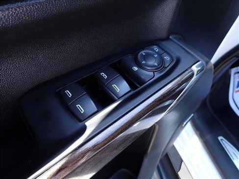 Used 2019 Chevrolet Silverado 1500 LT Trail Boss AWD/4WD image 14