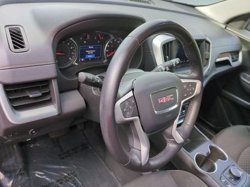 Used 2020 GMC Terrain SLE w/ Driver Convenience Package FWD image 11