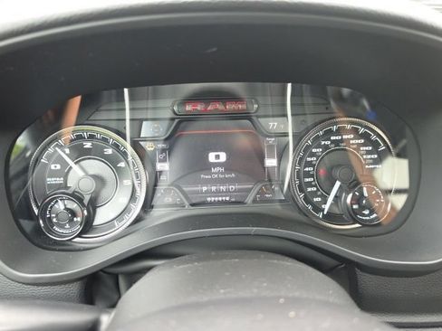Used 2022 RAM 1500 Laramie AWD/4WD image 16