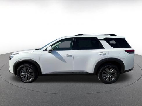 Used 2025 Nissan Pathfinder SV AWD/4WD image 7