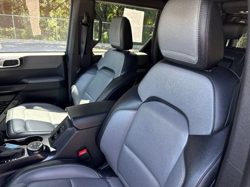 Used 2024 Ford Bronco Everglades AWD/4WD image 10