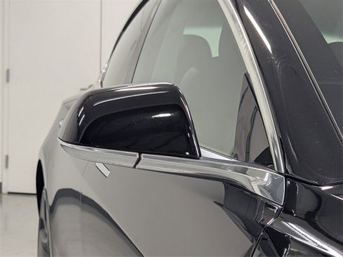 Used 2019 Tesla Model 3 Standard Range image 27