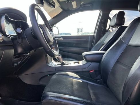 Used 2019 Jeep Grand Cherokee Altitude AWD/4WD image 15