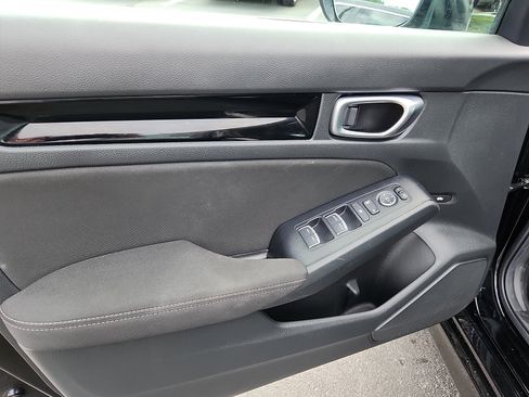 Used 2025 Honda Civic Sport image 12
