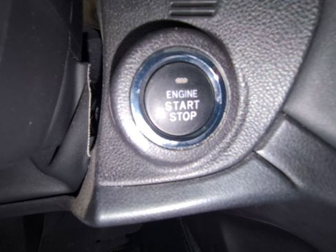 Used 2023 Subaru Outback Limited image 17