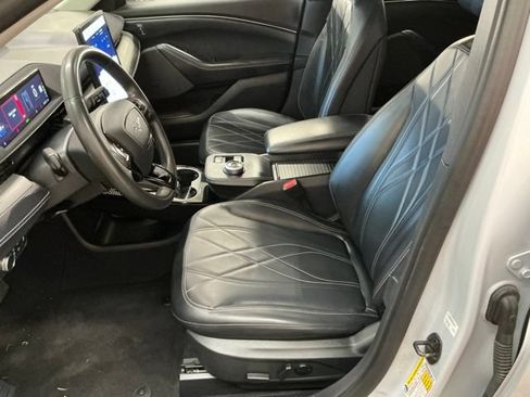 Used 2022 Ford Mustang Mach-E Select RWD image 13