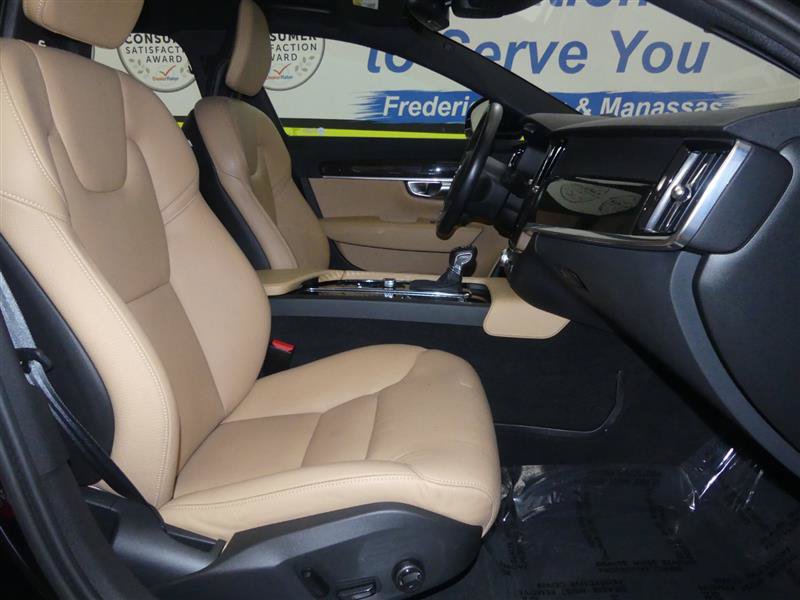 Used 2024 Volvo S60 B5 Plus w/ Climate Package AWD/4WD image 8
