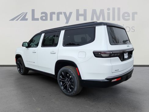 New 2026 Jeep Grand Wagoneer Summit image 3