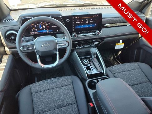 Used 2026 Chevrolet Colorado Z71 AWD/4WD image 7