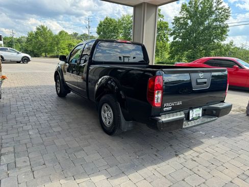 Used 2018 Nissan Frontier S RWD image 5