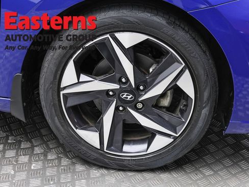 Used 2022 Hyundai Elantra SEL w/ Convenience + Premium Package FWD image 31