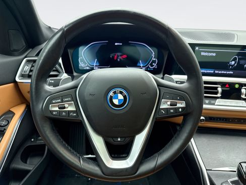 Used 2022 BMW 330e xDrive w/ Driving Assistance Package AWD/4WD image 12