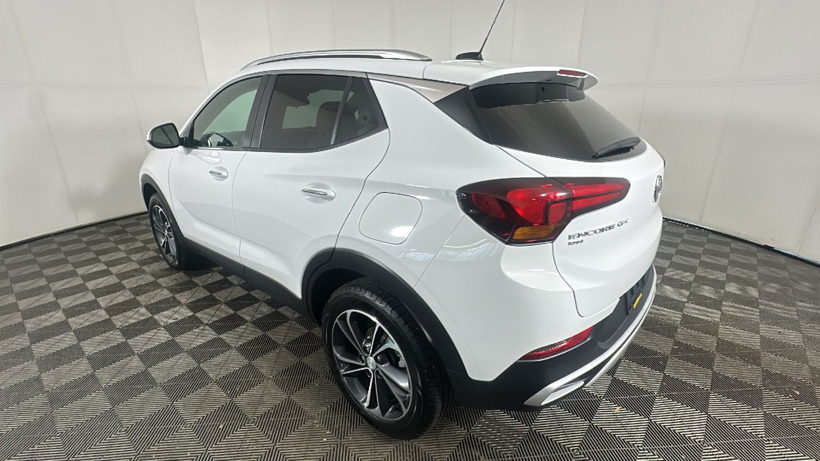 Used 2023 Buick Encore GX Select w/ Safety Package II AWD/4WD image 5