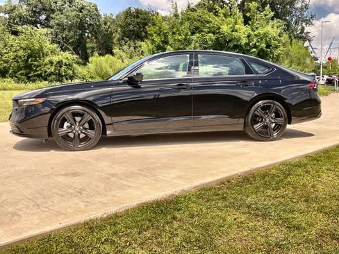 Used 2026 Honda Accord Sport image 4