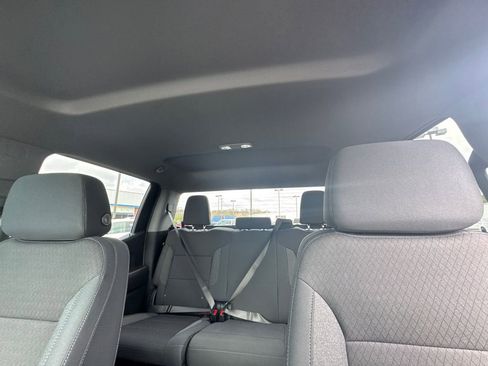 Used 2025 Chevrolet Silverado 1500 Custom image 32