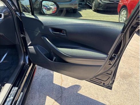 Used 2023 Toyota Corolla LE FWD image 18