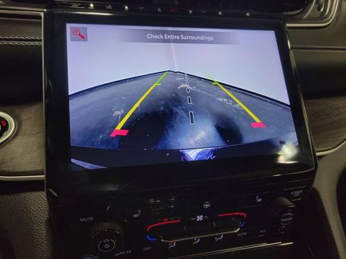 Used 2022 Jeep Grand Cherokee L Limited image 16