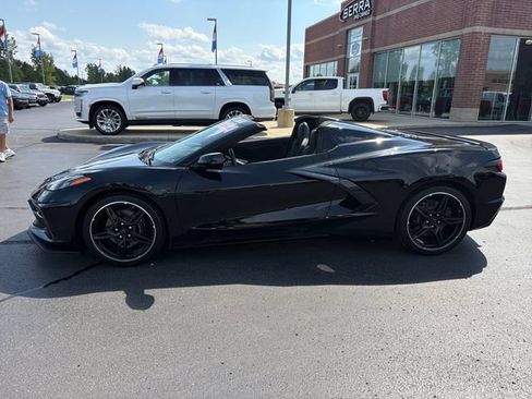 Used 2025 Chevrolet Corvette Stingray Convertible w/ Battery Protection Package RWD image 29