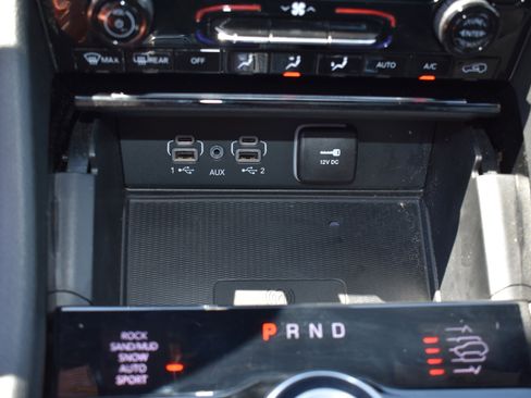 Used 2025 Jeep Grand Cherokee L Overland w/ Advanced Protech Group III AWD/4WD image 21