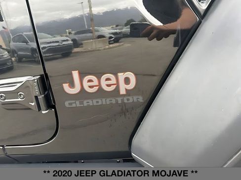 Used 2020 Jeep Gladiator Mojave AWD/4WD image 12