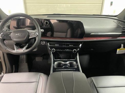 New 2026 Chevrolet Traverse Z71 w/ Driver Confidence Package image 13