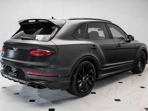 Certified 2024 Bentley Bentayga AWD/4WD image 11