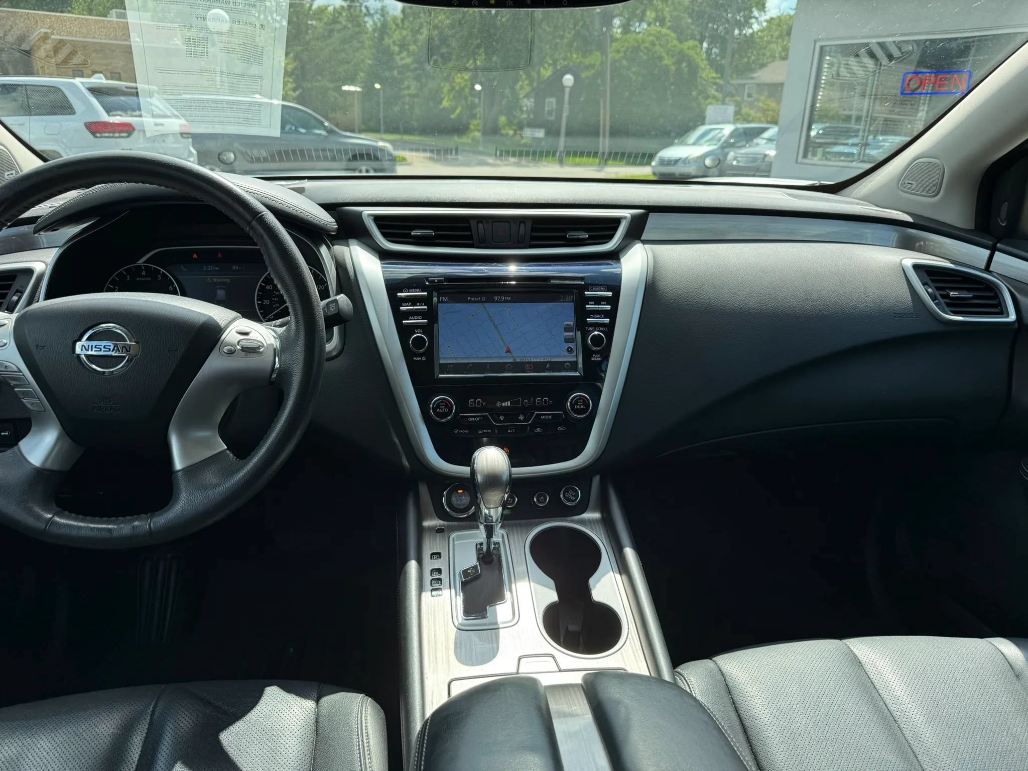 Used 2017 Nissan Murano Platinum FWD image 18