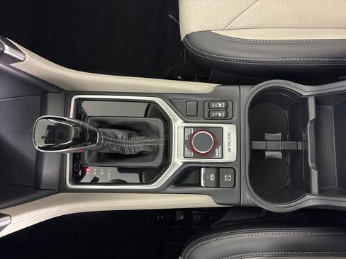 Certified 2023 Subaru Forester Limited image 24