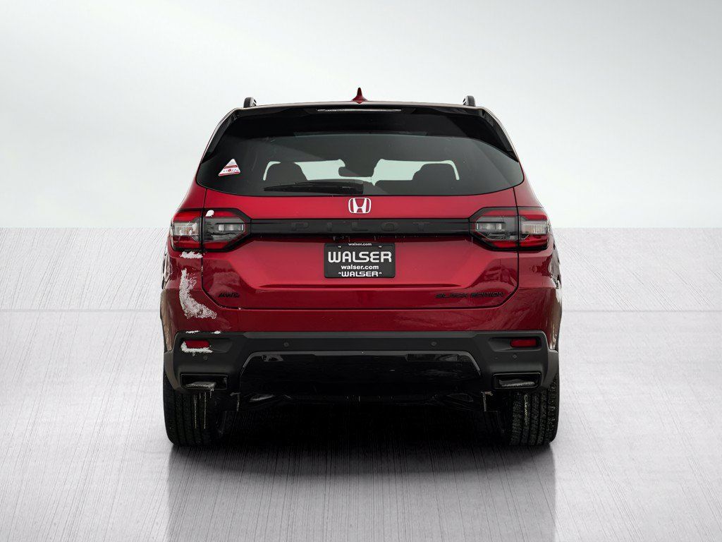 New 2026 Honda Pilot Black Edition image 5
